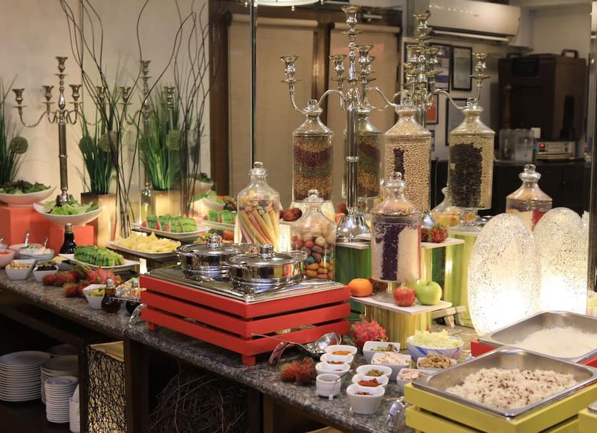 Buffet Photo