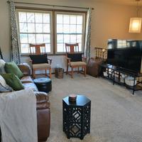 Spacious 3br Top Floor Home Minutes From Interstate, Downtown, And Unl