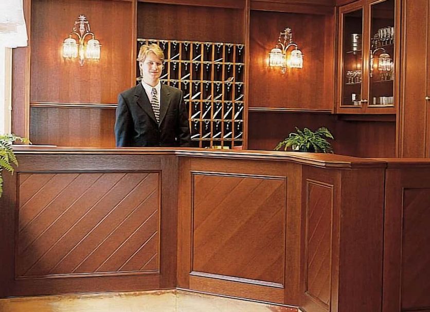 Front desk Photo
