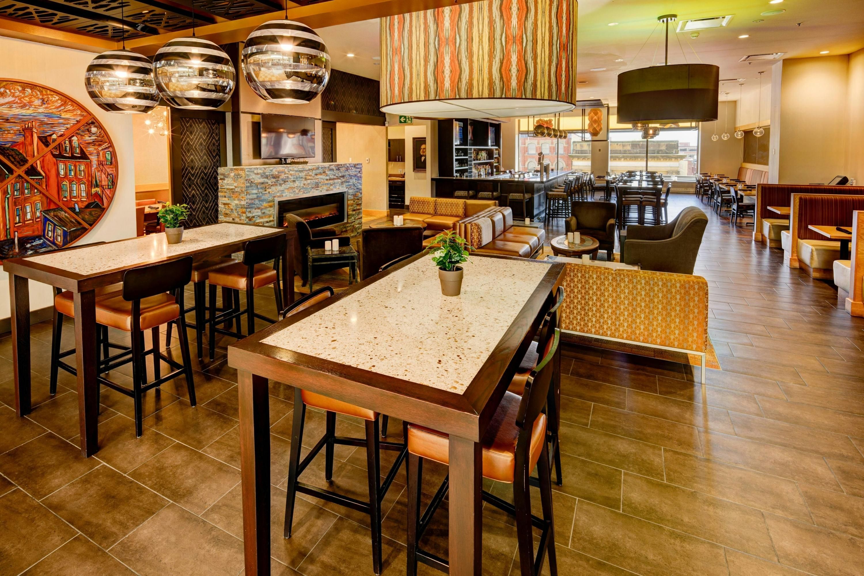 Restaurant Photo