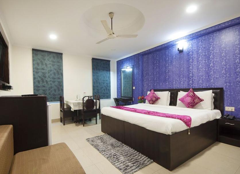 Bedroom Photo