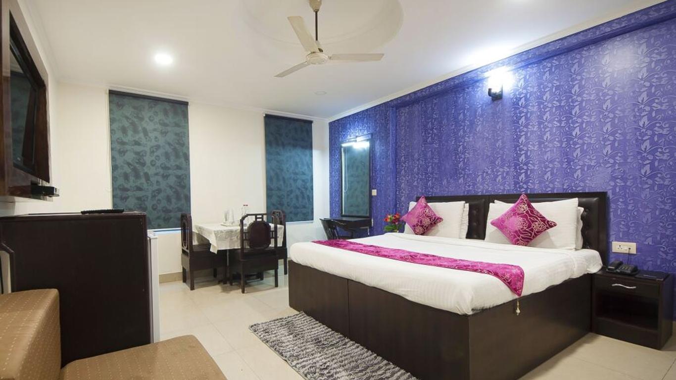 Hotel Dakha International