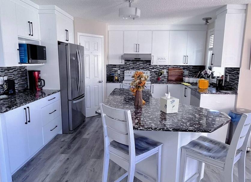 Kitchen Photo