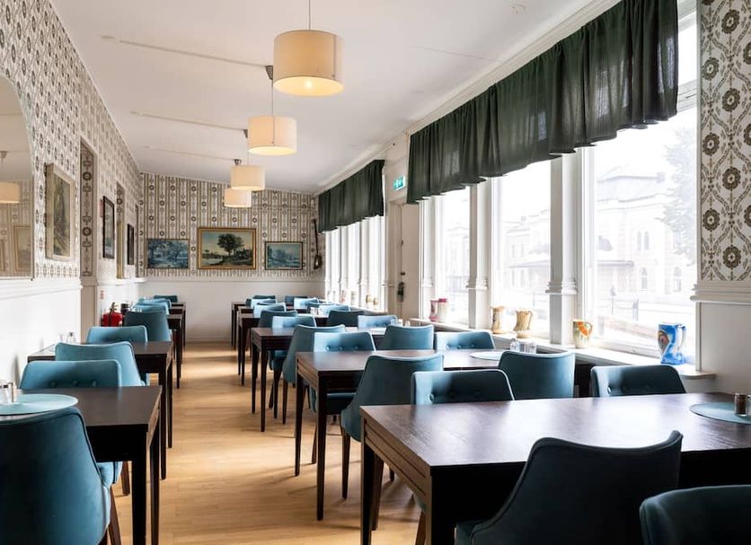 Restaurant Photo