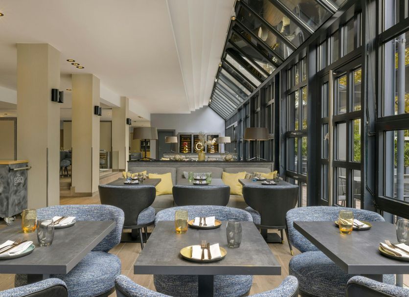 Restaurant Photo