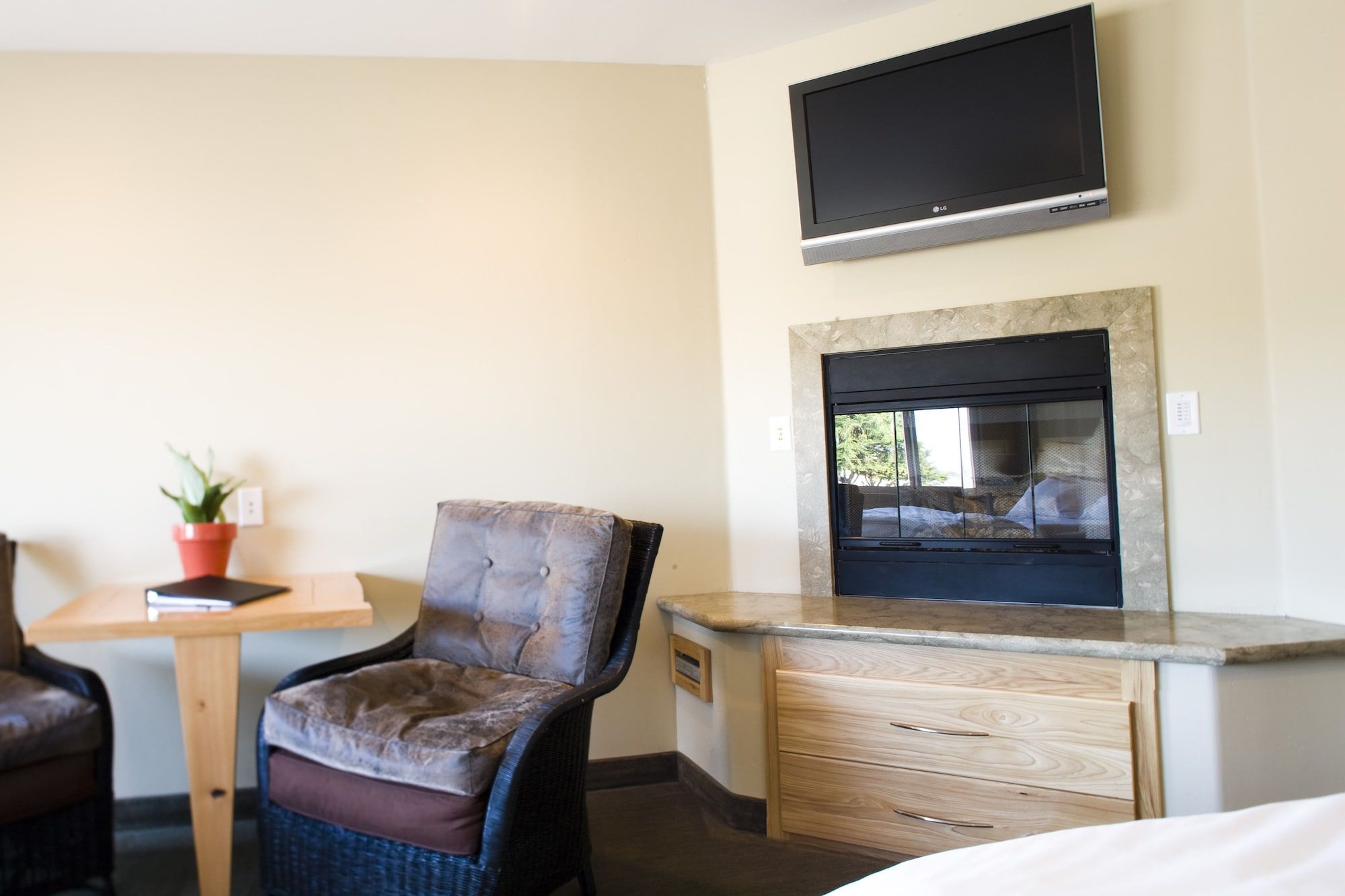 Room amenity