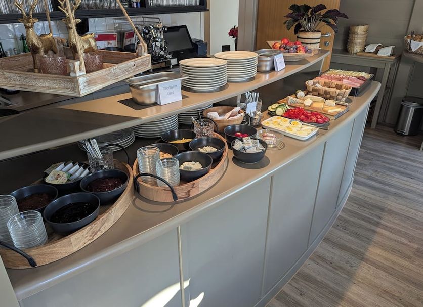 Buffet Photo