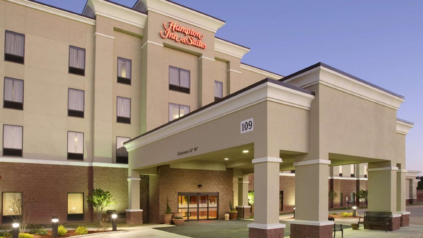 Hampton Inn & Suites McComb