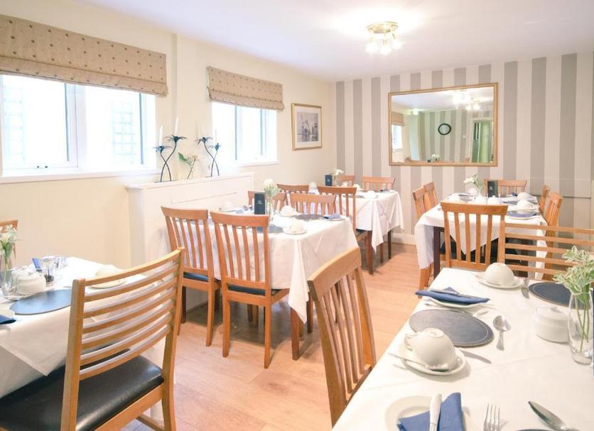 Restaurant Photo