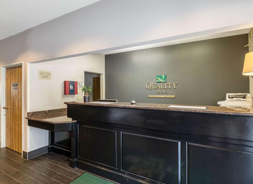 Front desk Photo