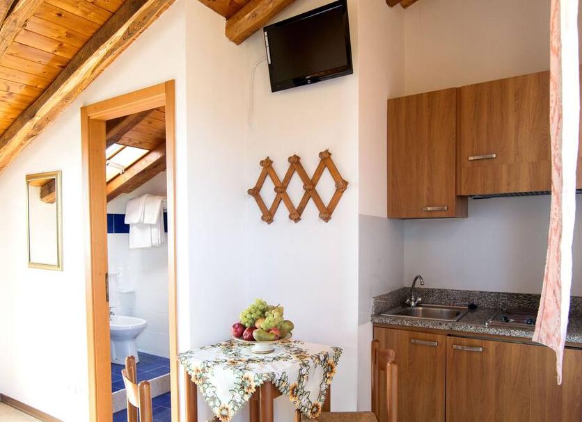Kitchen Photo