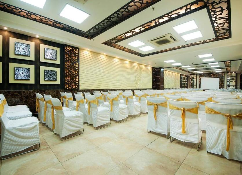 Banquet hall Photo
