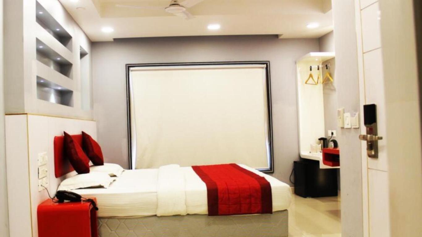 Hotel City Empire Just a Minute Away From New Delhi Railway Station & Connaught Place