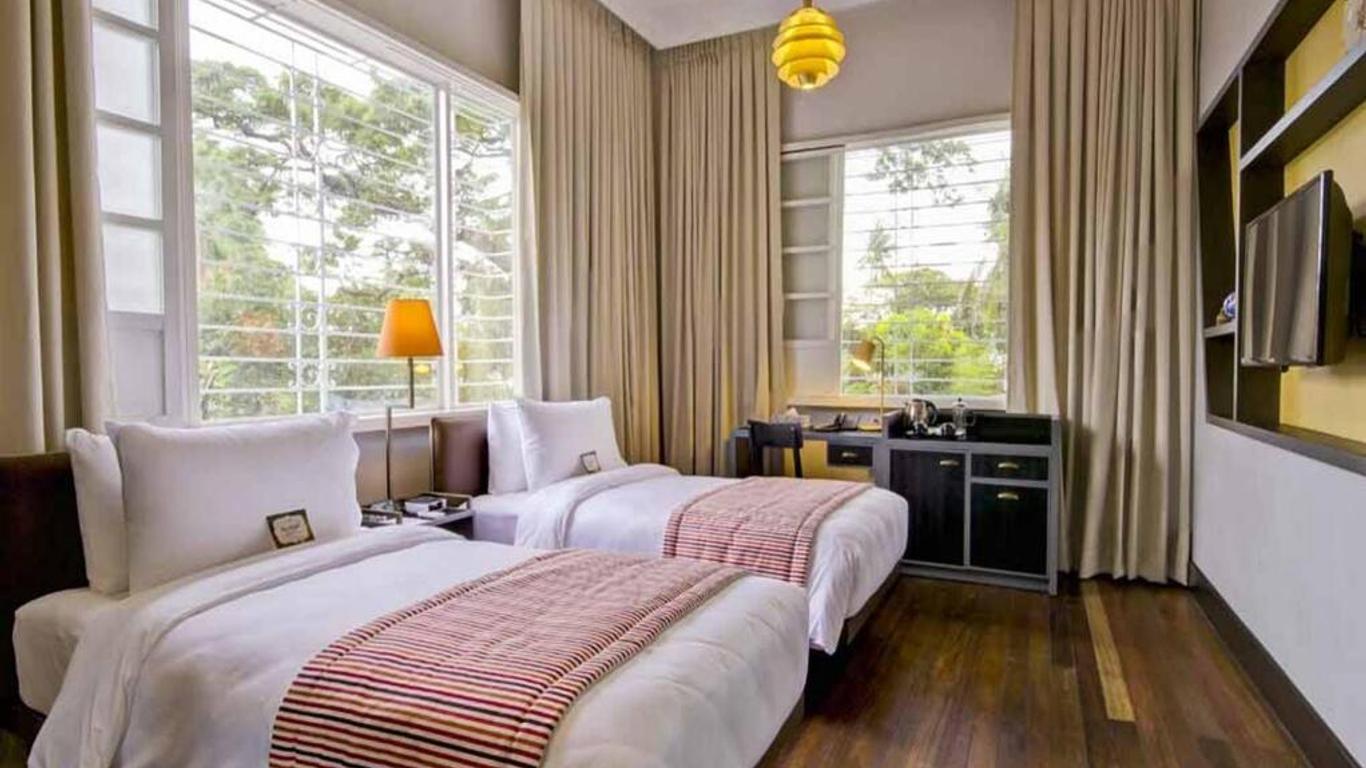 The Henry Hotel Manila