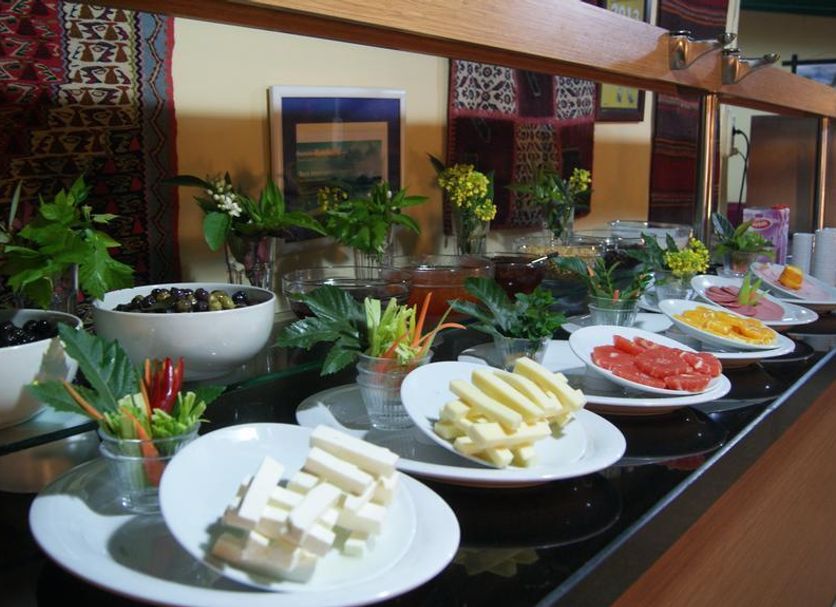 Buffet Photo
