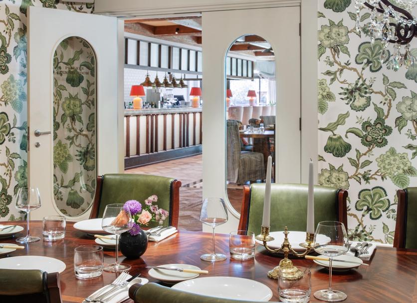 Restaurant Photo
