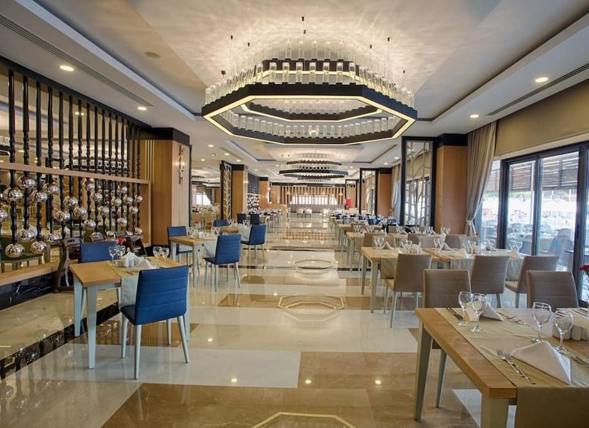 Restaurant Photo