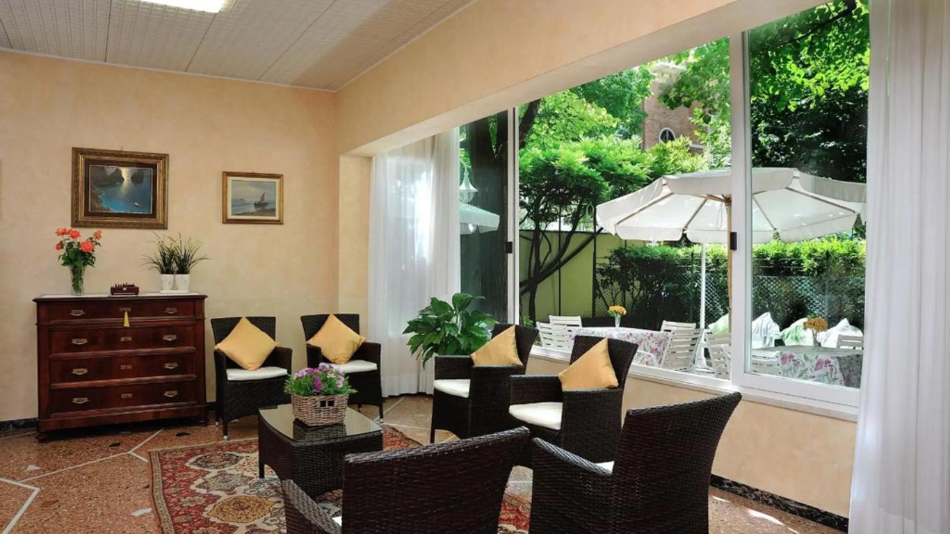 Hotel Capri