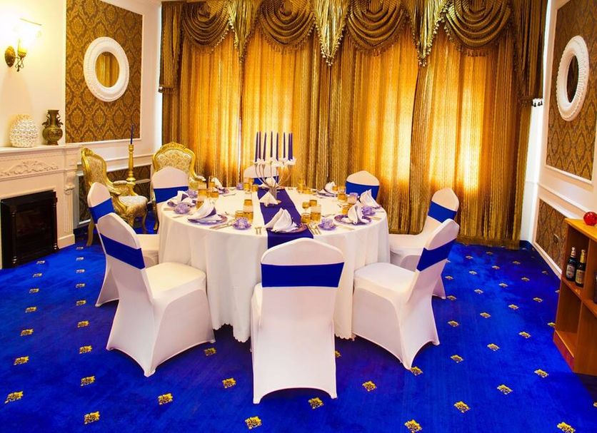 Banquet hall Photo