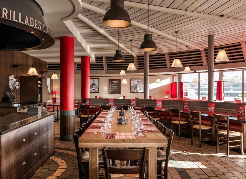 Restaurant Photo