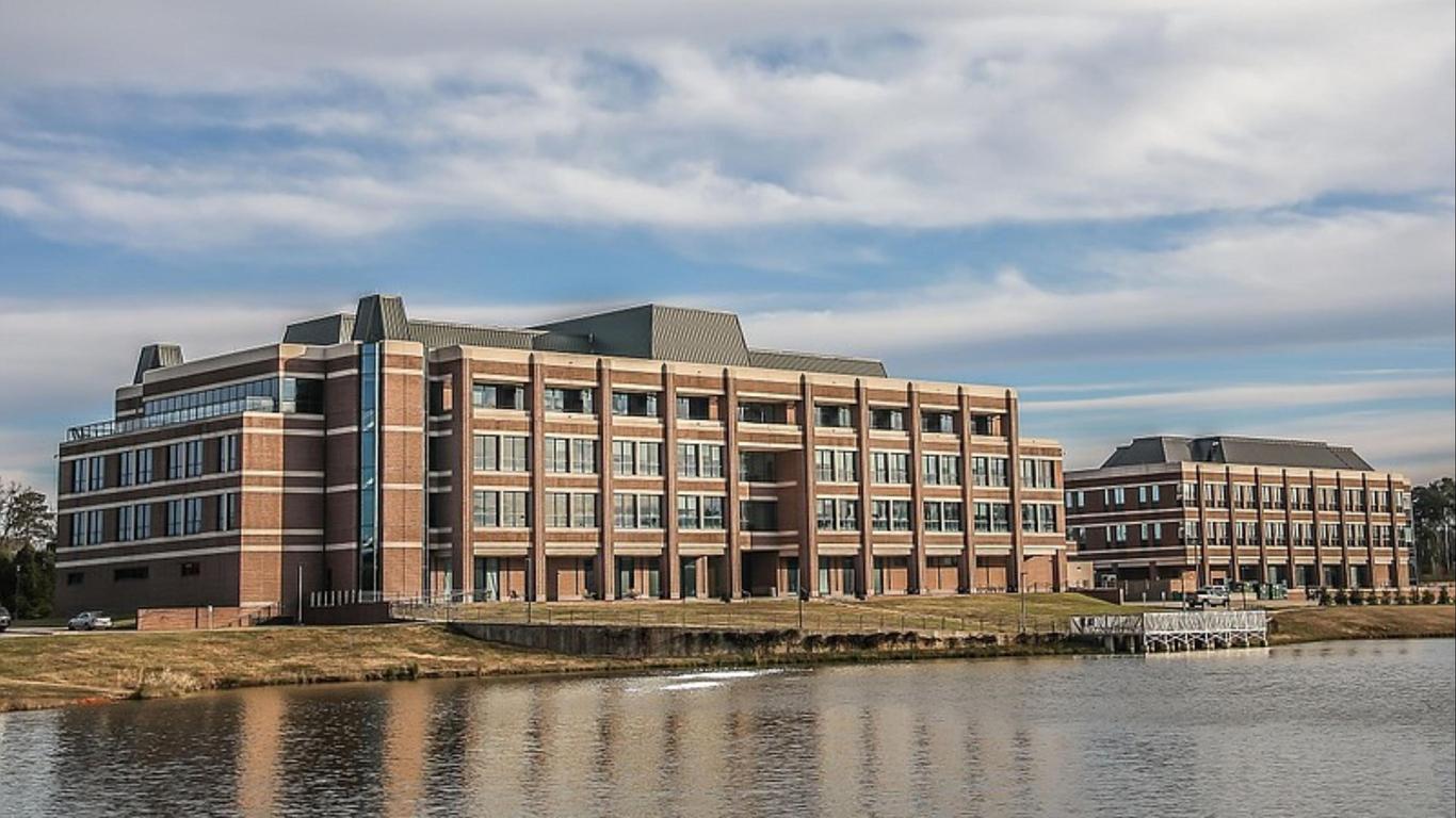 Holiday Inn Express & Suites Texarkana