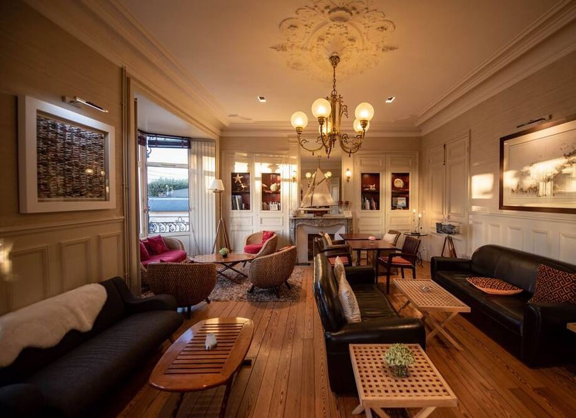 Lounge Photo