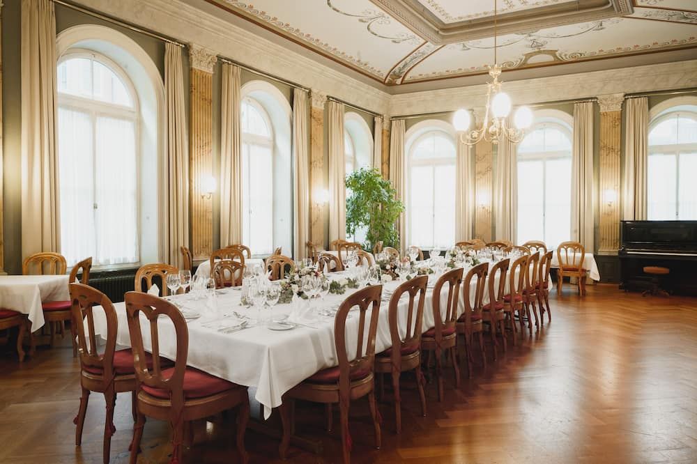 Banquet hall