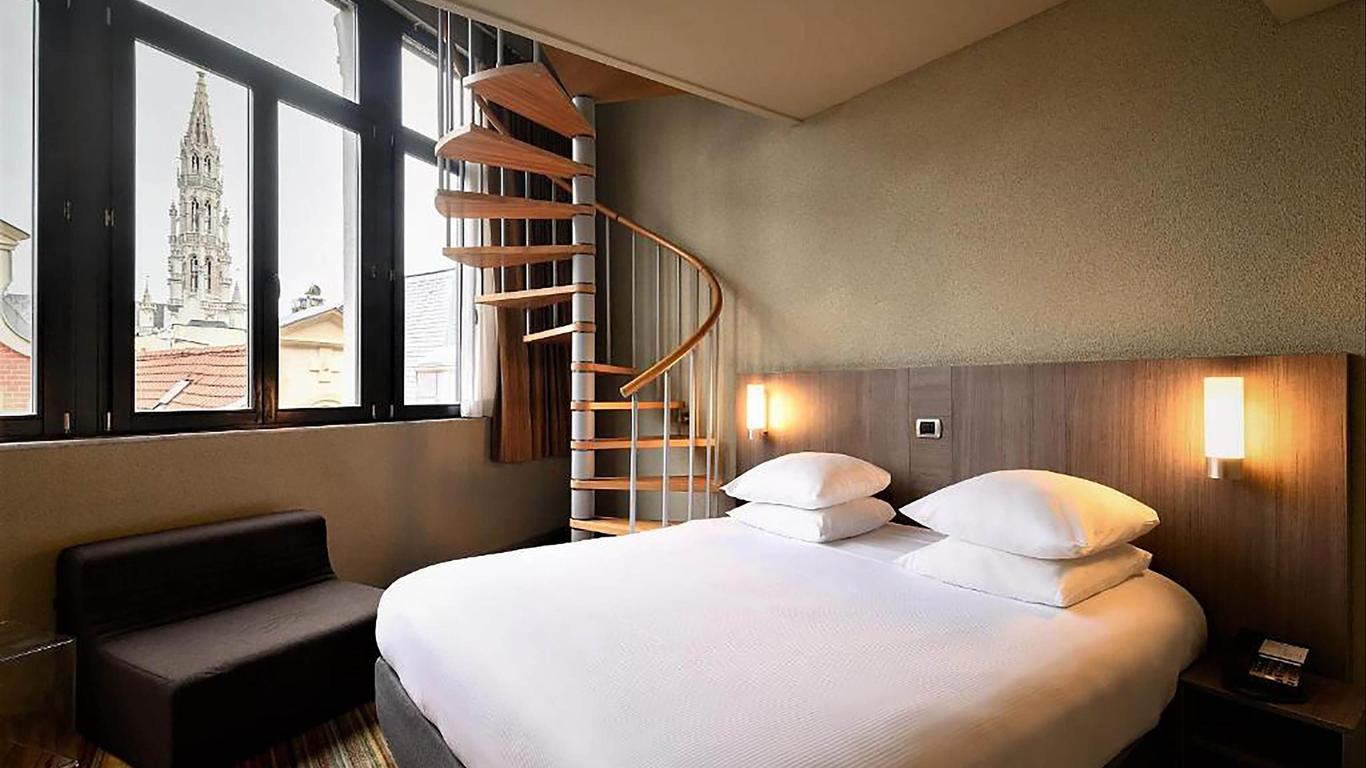 Alma Grand Place Hotel