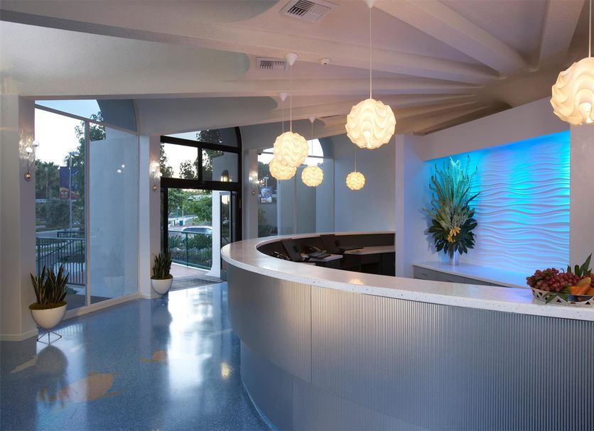 Front desk Photo