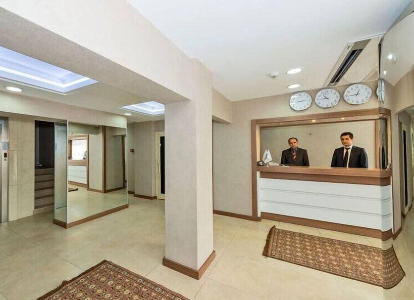 Front desk Photo