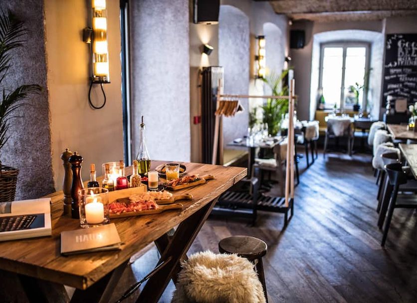 Restaurant Photo