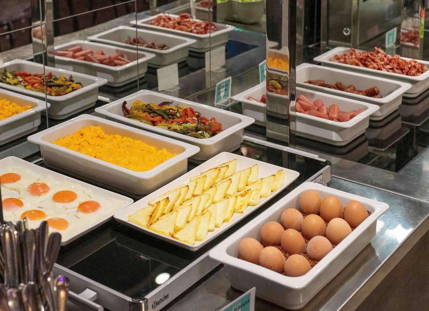 Buffet Photo