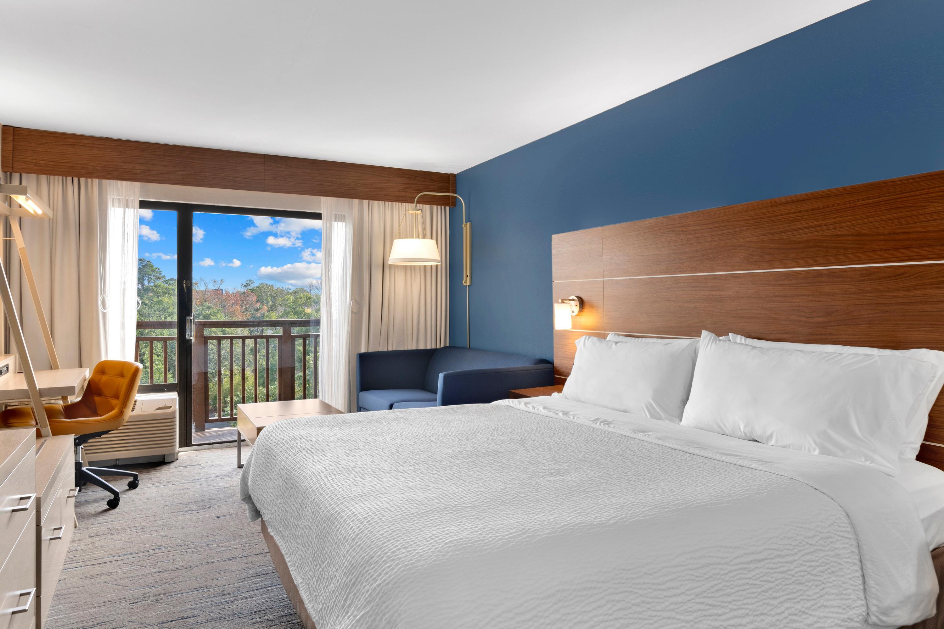 Holiday inn express pillows review online