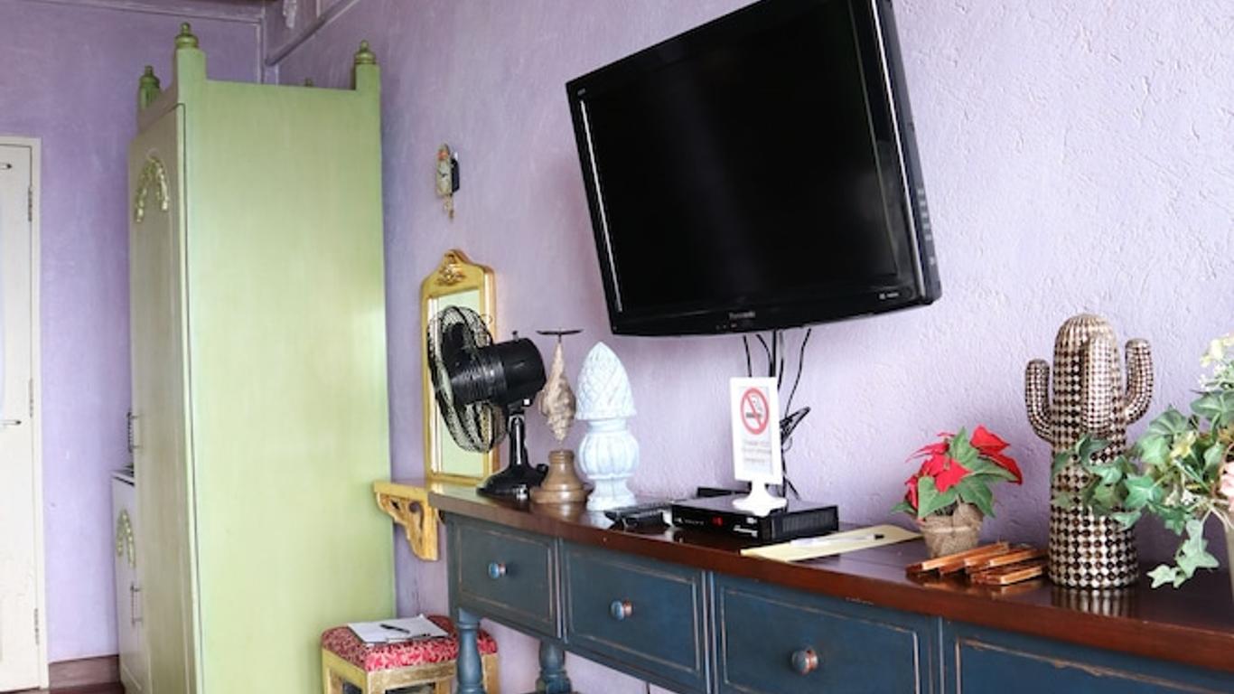 Joaquin's Bed and Breakfast