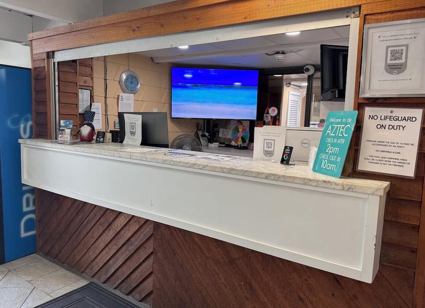 Front desk Photo