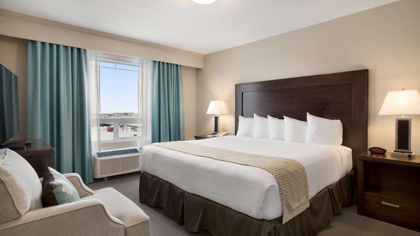 Ramada by Wyndham Emerald Park/Regina East