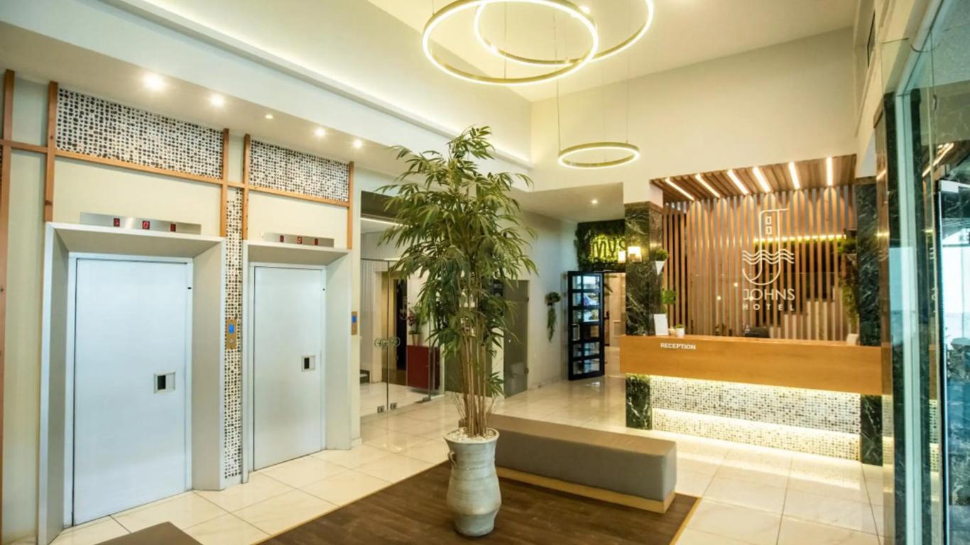 John's Hotel
