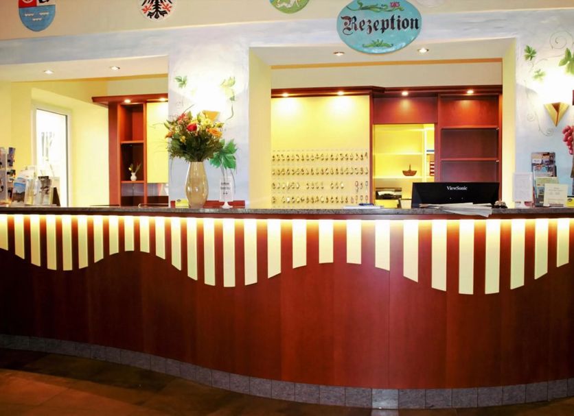 Front desk Photo
