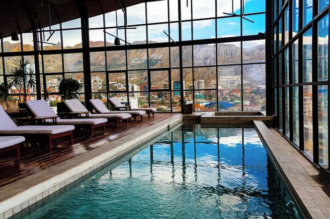 Atix Hotel