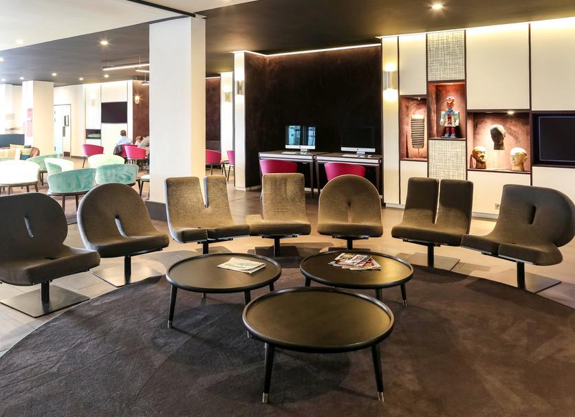 Lounge Photo