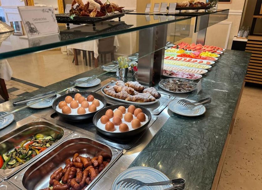 Buffet Photo