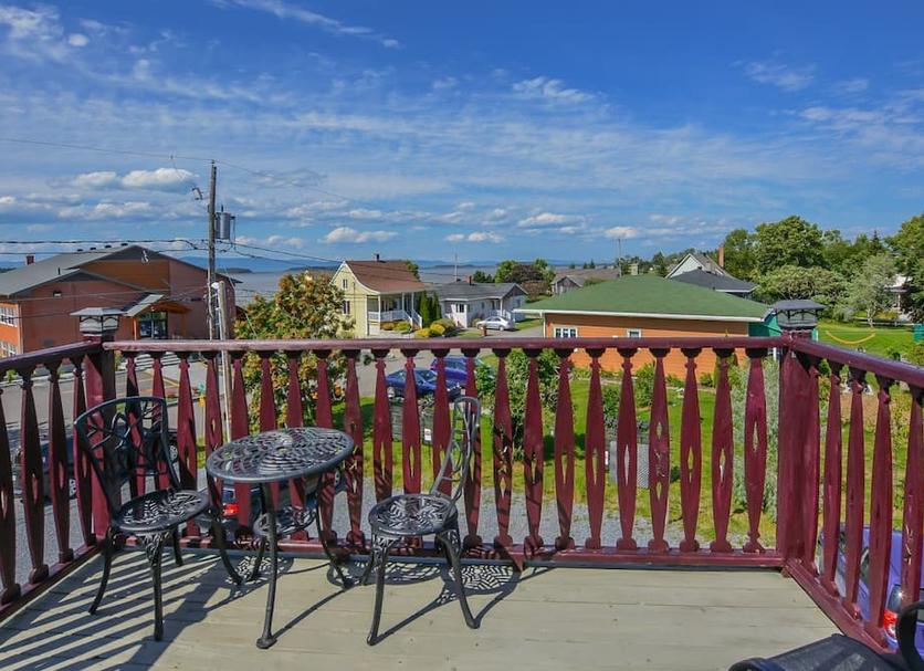 Balcony Photo