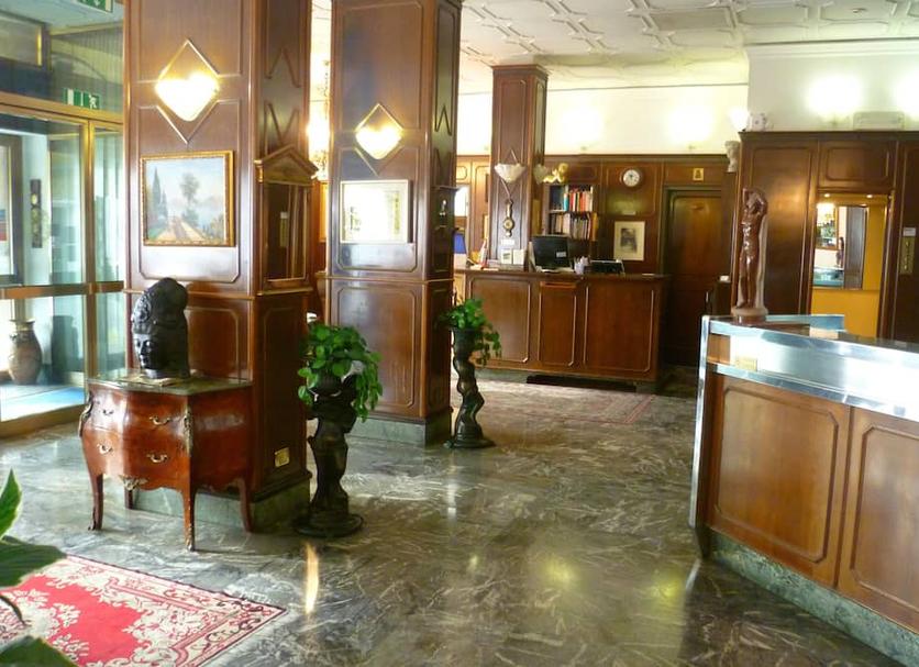 Lobby Photo