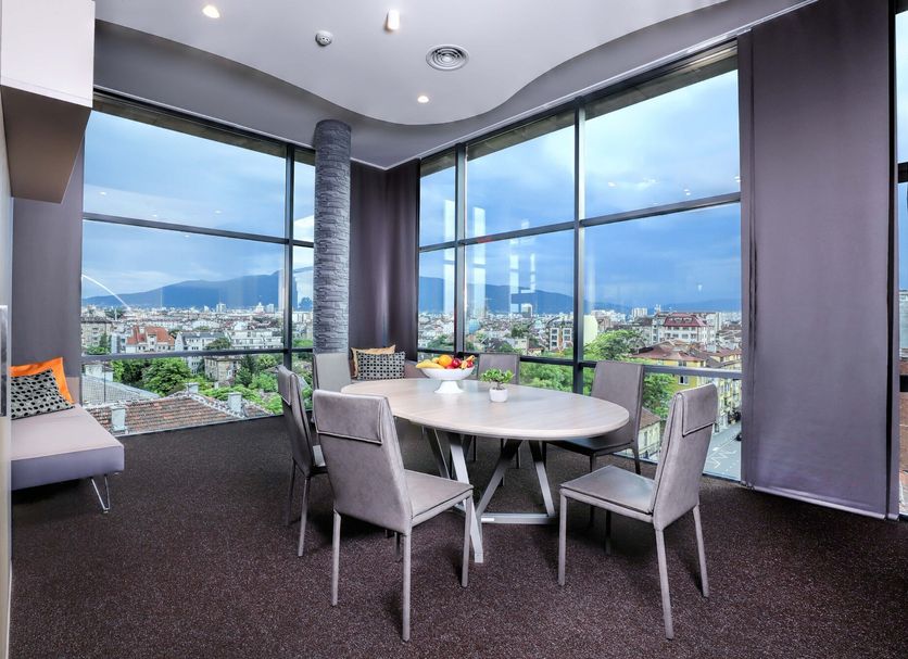 Dining room Photo