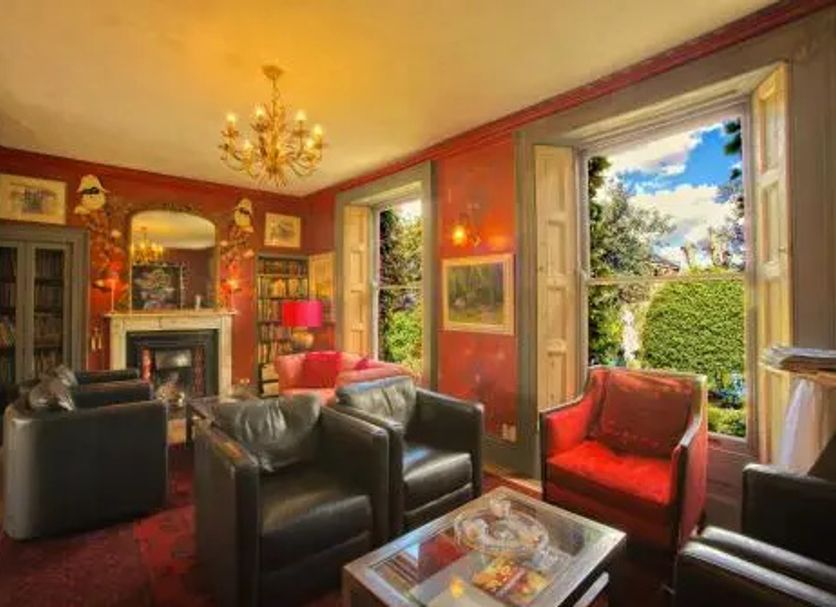 Lounge Photo