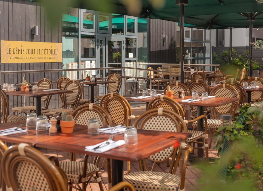 Restaurant Photo