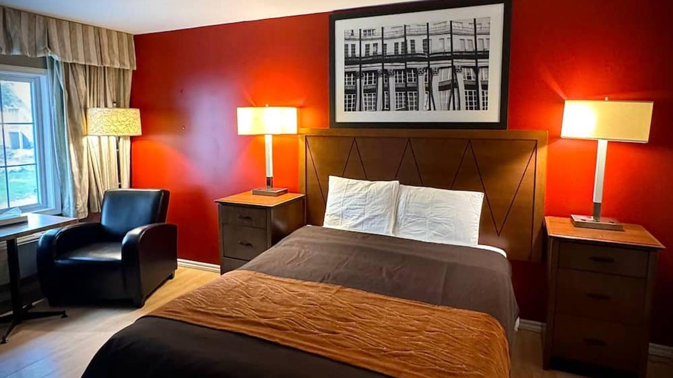 Coach House Inn