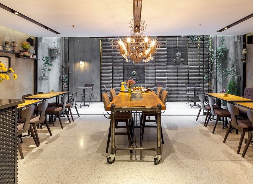 Restaurant Photo