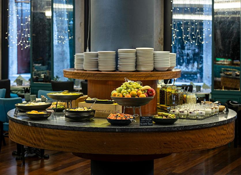 Restaurant Photo