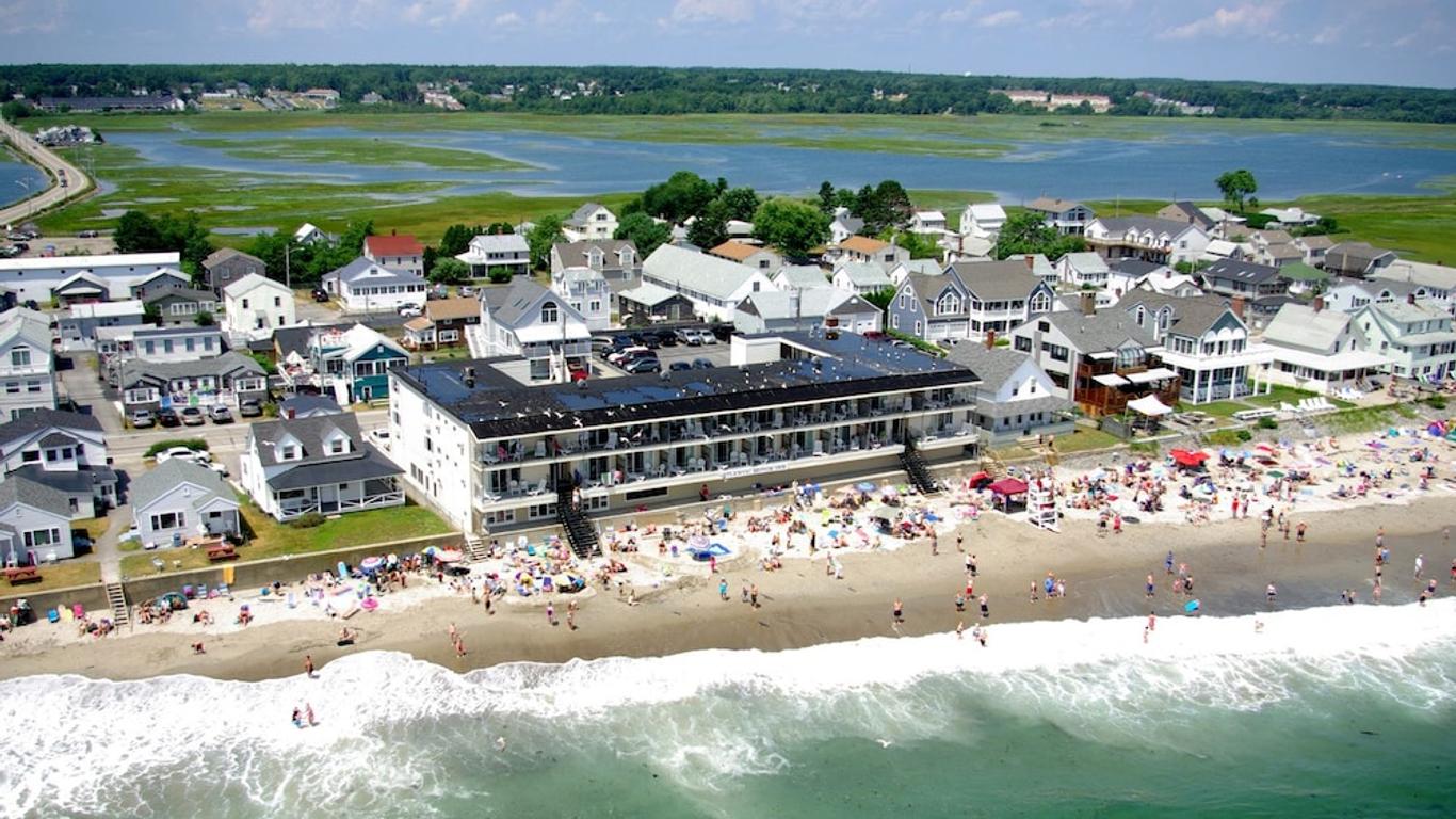 Atlantic Oceanfront Motel at Wells Beach, Maine